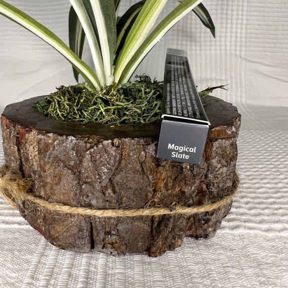 It Cosmetics Superhero No-Tug Sharpenable Gel Eyeliner, Magical State - Picture 6 of 8